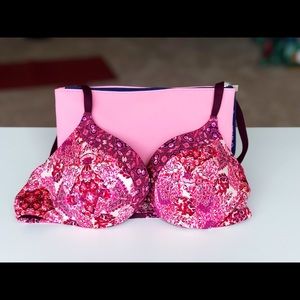 Victoria’s secret Push-Up Bra 34A